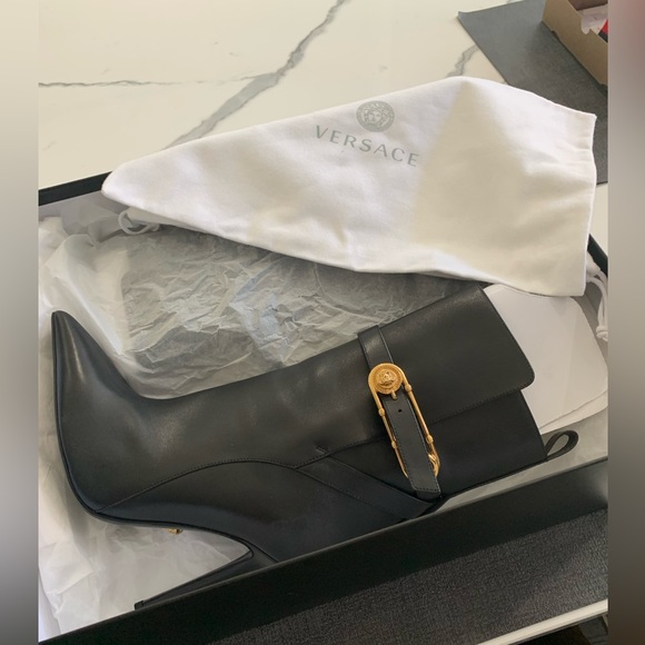 Brand New Versace Black Ankle Boots - Picture 4 of 6